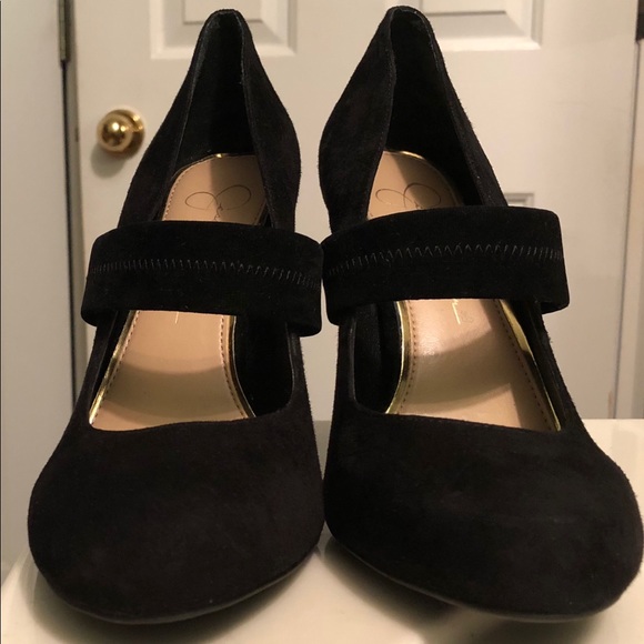 SHOES - Picture 3 of 8